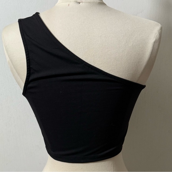 Workout top - Picture 3 of 4